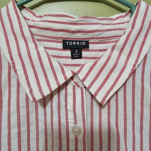 Torrid Striped Button Up Blouse Red White Casual Cotton Blend Womens Size 3 (3X) - Picture 3 of 5